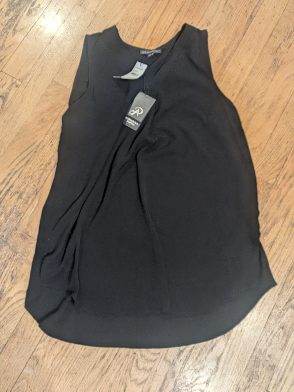 Adrianna Papell Black Sleeveless V-Neck Blouse TOP SHIRT NEW NWT SUMMER S SMALL